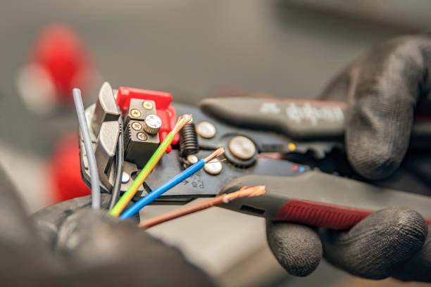Best Electrical Outlet Repair  in Beresford, SD